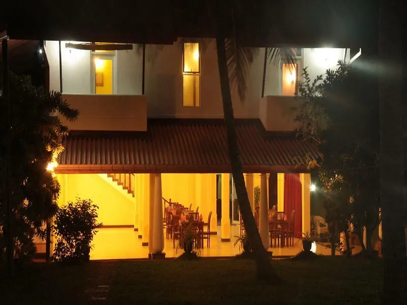 Ziegler Cottage Negombo 2*,